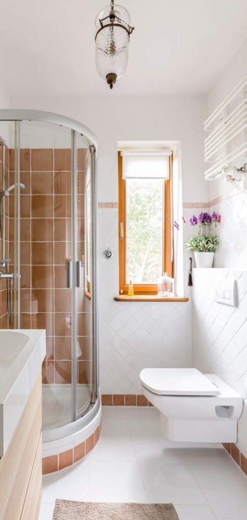10 Bathroom Wall Decor Ideas to Instantly Refresh Your Space