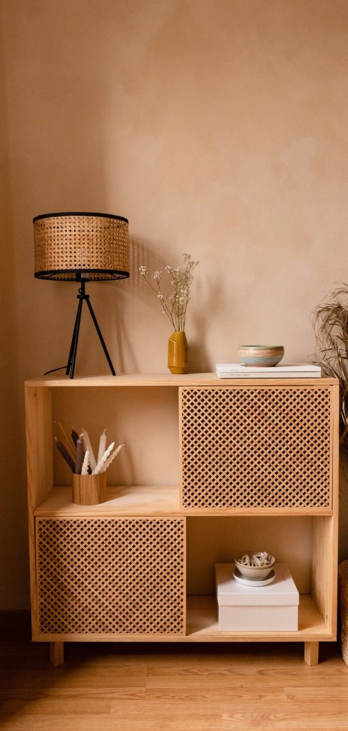 10 Long Floating Shelf Ideas for a Minimalist Look