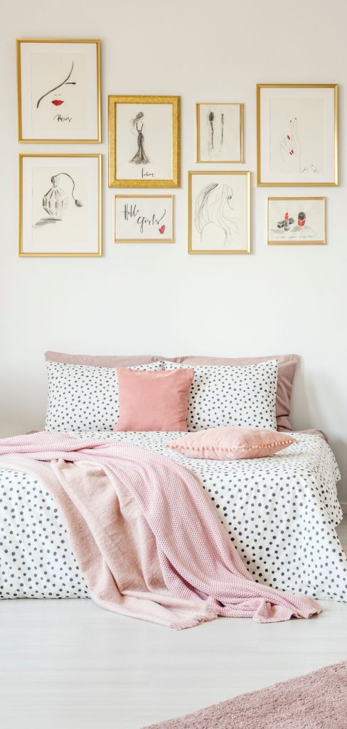 9 Aesthetic Minimalist Posters for a Pinterest-Worthy Bedroom