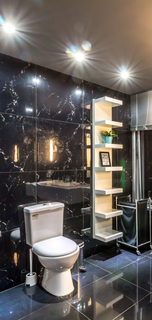 11 Minimalist Bathroom Wall Decor Ideas for a Clean, Calm Space