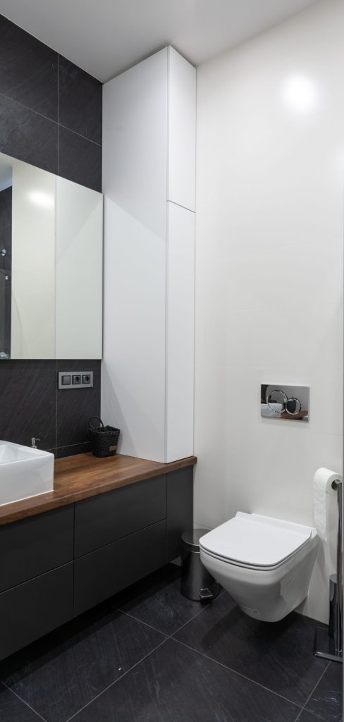 12 Gorgeous Black and White Bathroom Art Pieces You’ll Love