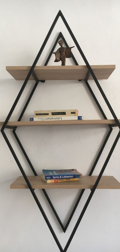 12 Floating Shelf Ideas for a Chic Living Room