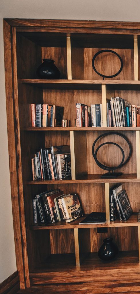 12 Creative Floating Bookshelf Ideas to Transform Your Space