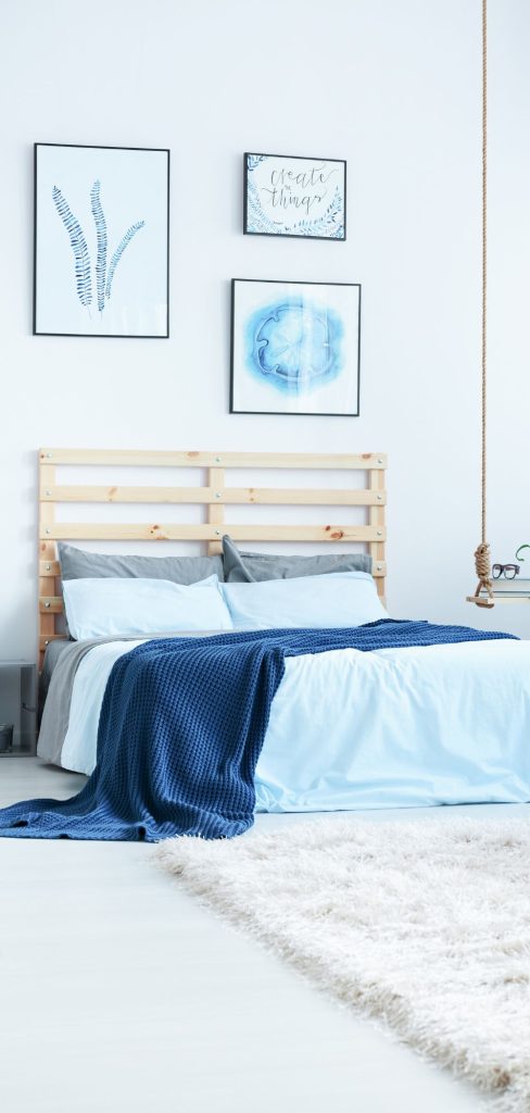 9 Minimalist Poster Wall Ideas for a Clean & Sleek Bedroom